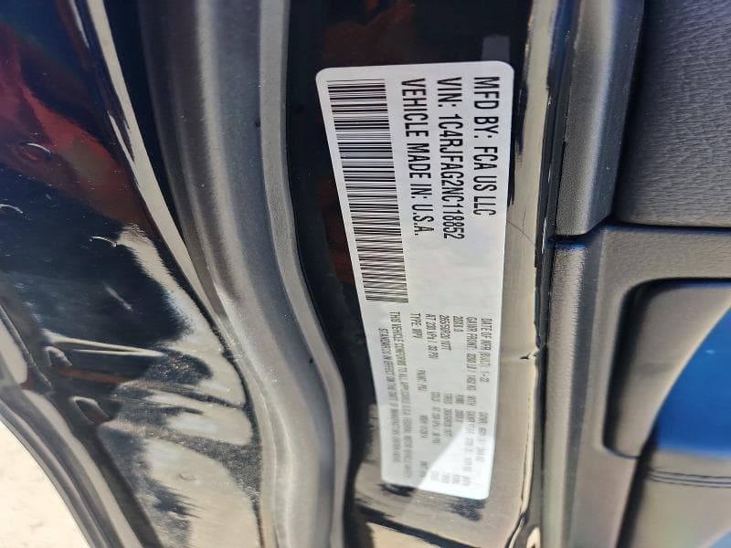 2022 JEEP GRAND CHEROKEE LAREDO E 13