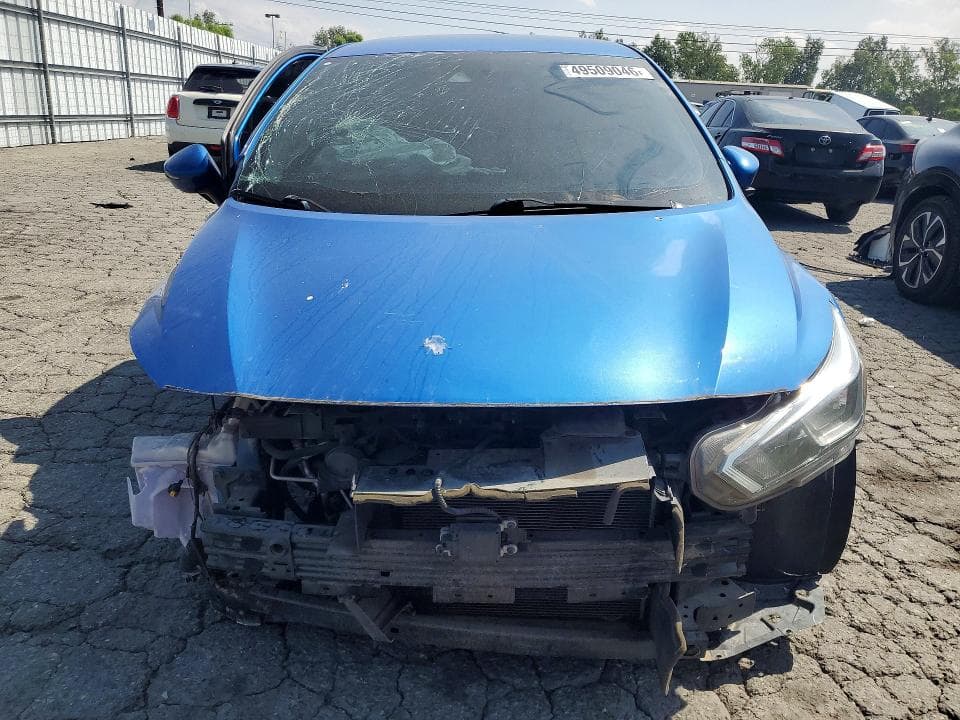 2021 NISSAN VERSA SV 5