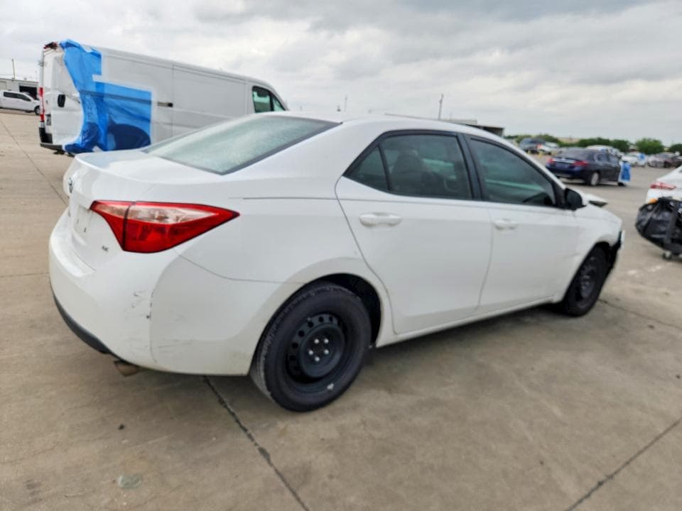 2018 TOYOTA COROLLA LE 3