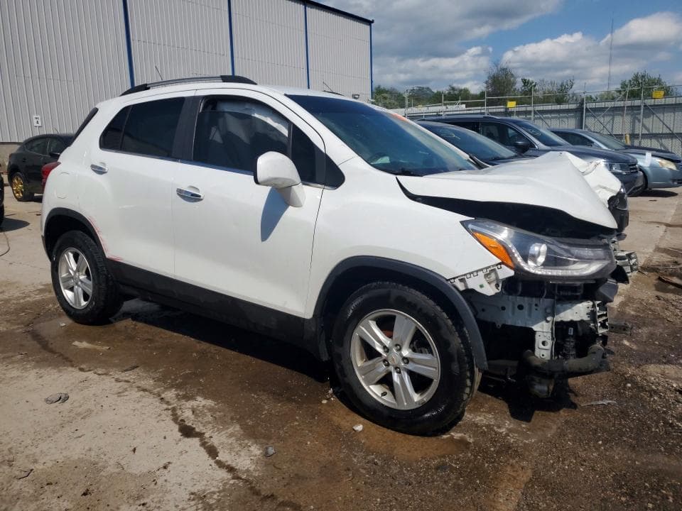 2018 CHEVROLET TRAX 1LT 4