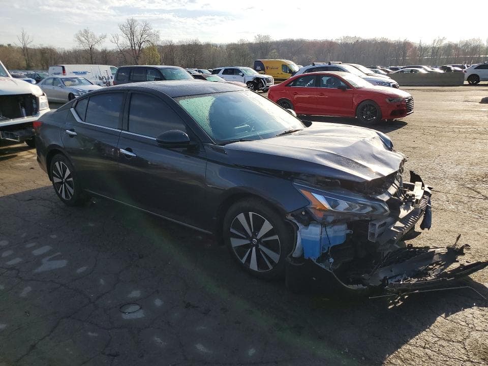 2020 NISSAN ALTIMA SV 4