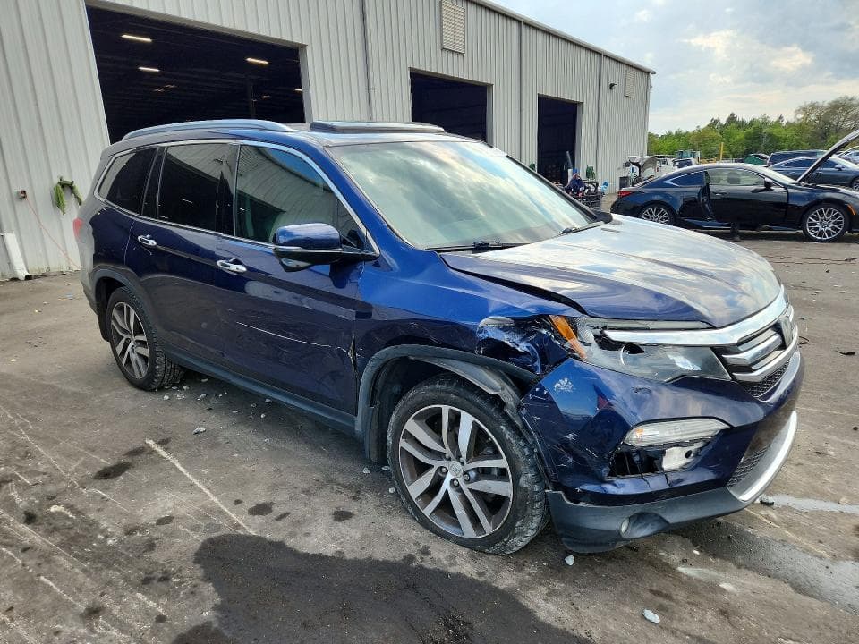 2017 HONDA PILOT TOURING 4