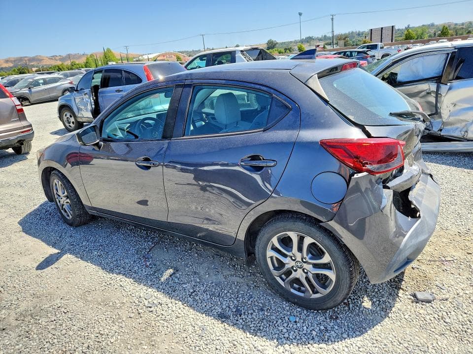 2020 TOYOTA YARIS HATCHBACK LE 2