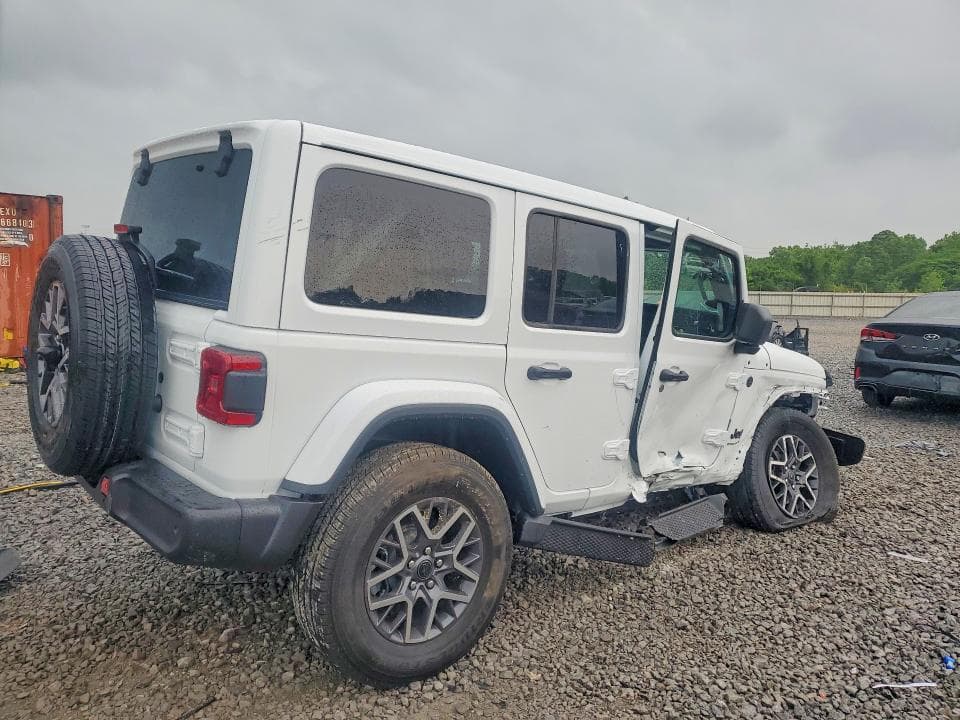 2026 JEEP WRANGLER SAHARA 3