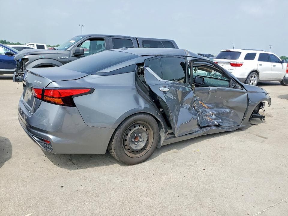 2019 NISSAN ALTIMA 3