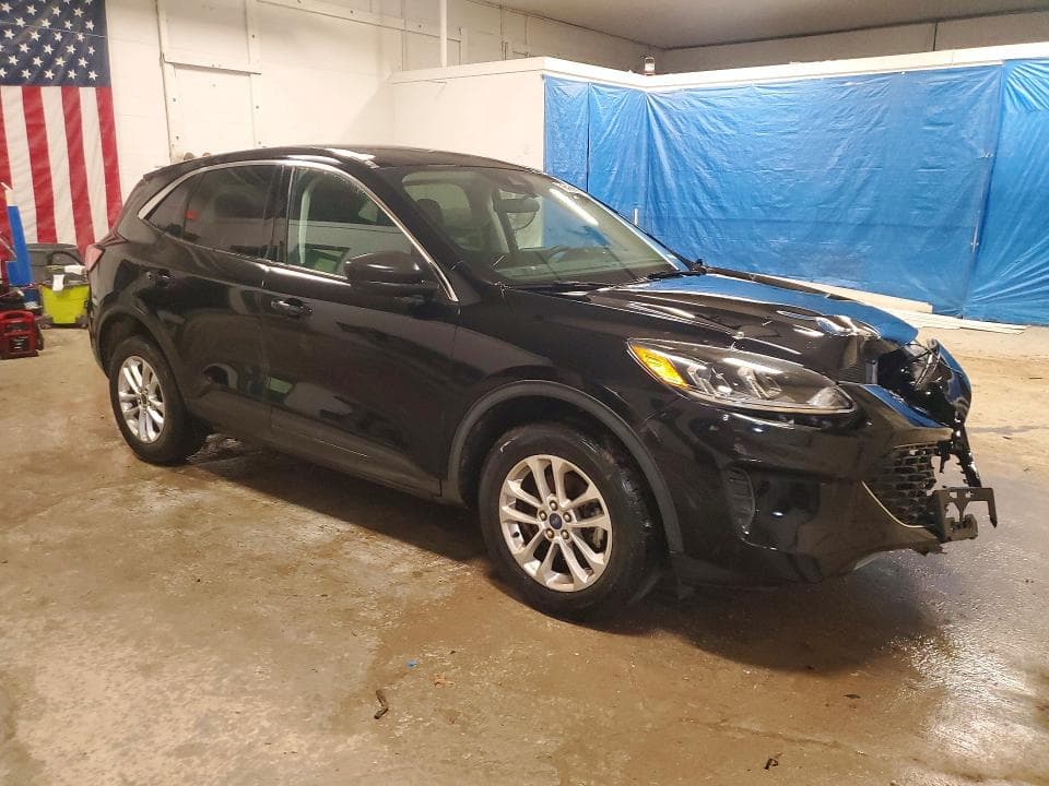 2022 FORD ESCAPE SE 4