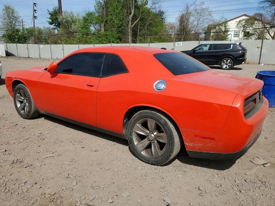 2017 DODGE CHALLENGER SXT 2