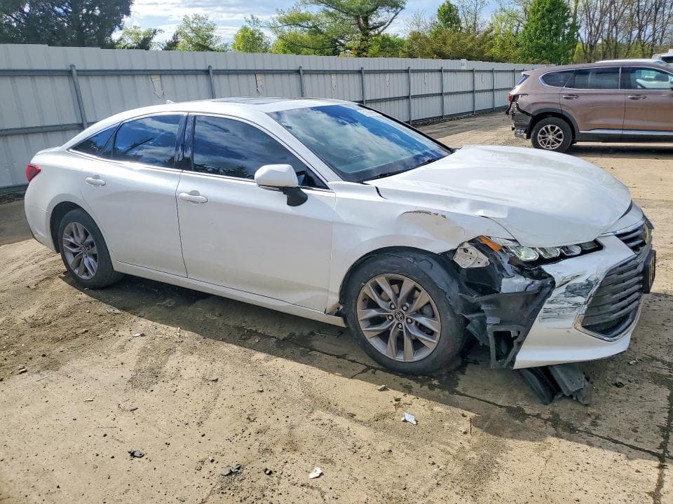 2020 TOYOTA AVALON XLE 4