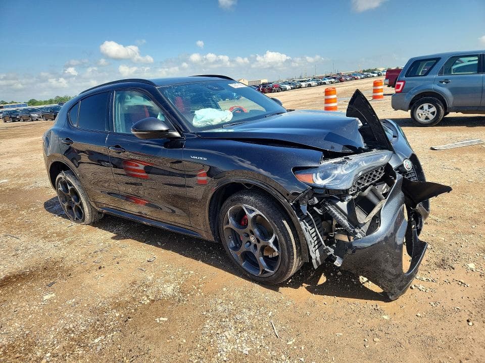 2024 ALFA ROMEO STELVIO TI 4