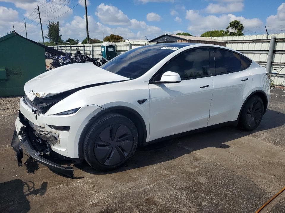 2026 TESLA MODEL Y - 1