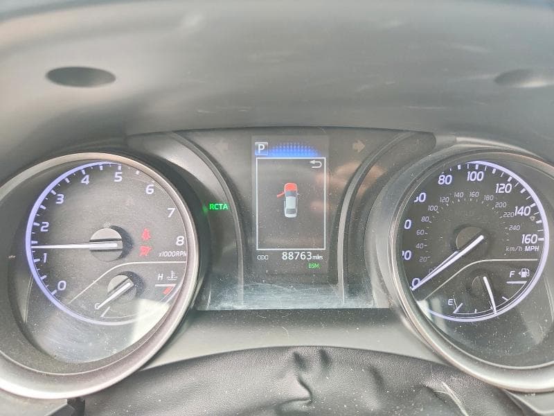 2021 TOYOTA CAMRY SE 9