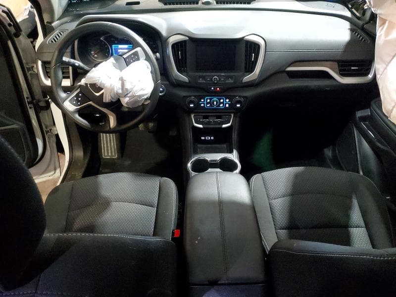 2024 GMC TERRAIN SLE 8