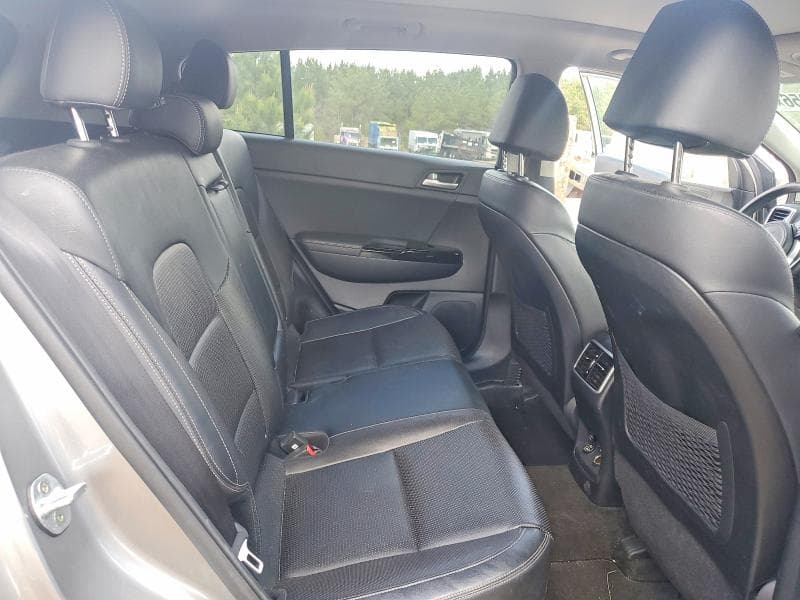 2021 KIA SPORTAGE EX 10