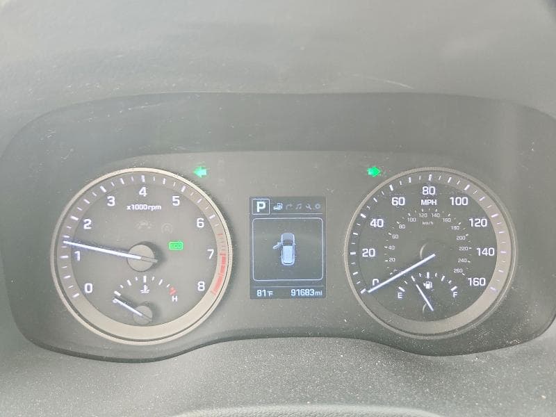 2017 HYUNDAI TUCSON SE PLUS 9