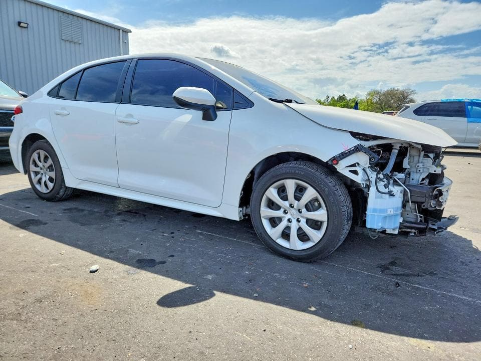 2024 TOYOTA COROLLA LE 4