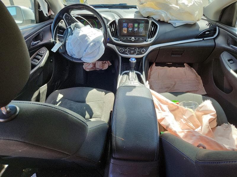 2017 CHEVROLET VOLT LT 8