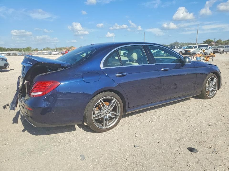 2019 MERCEDES-BENZ E 300 4MATIC 3