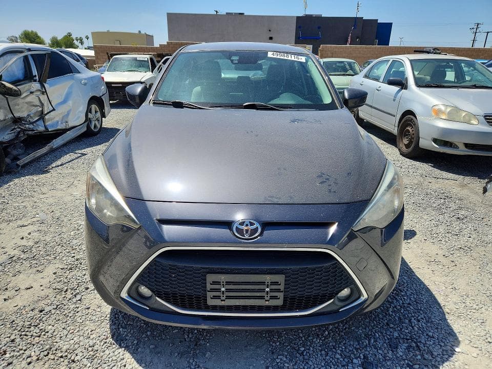 2020 TOYOTA YARIS HATCHBACK LE 5