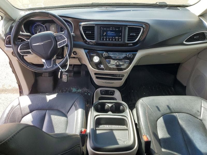 2019 CHRYSLER PACIFICA TOURING L 8