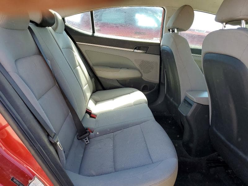 2018 HYUNDAI ELANTRA SEL 10