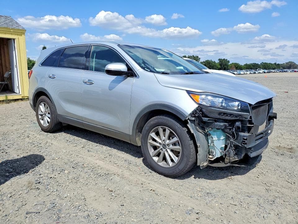 2020 KIA SORENTO S 4