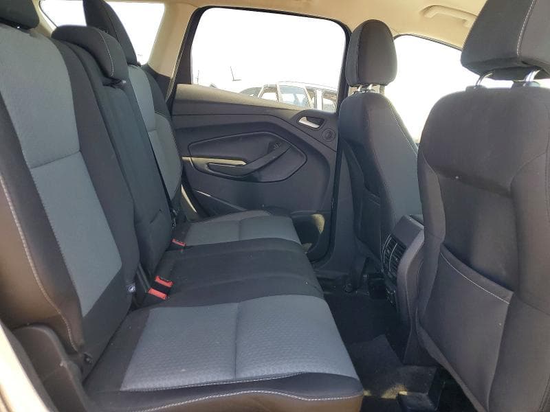 2017 FORD ESCAPE SE 11