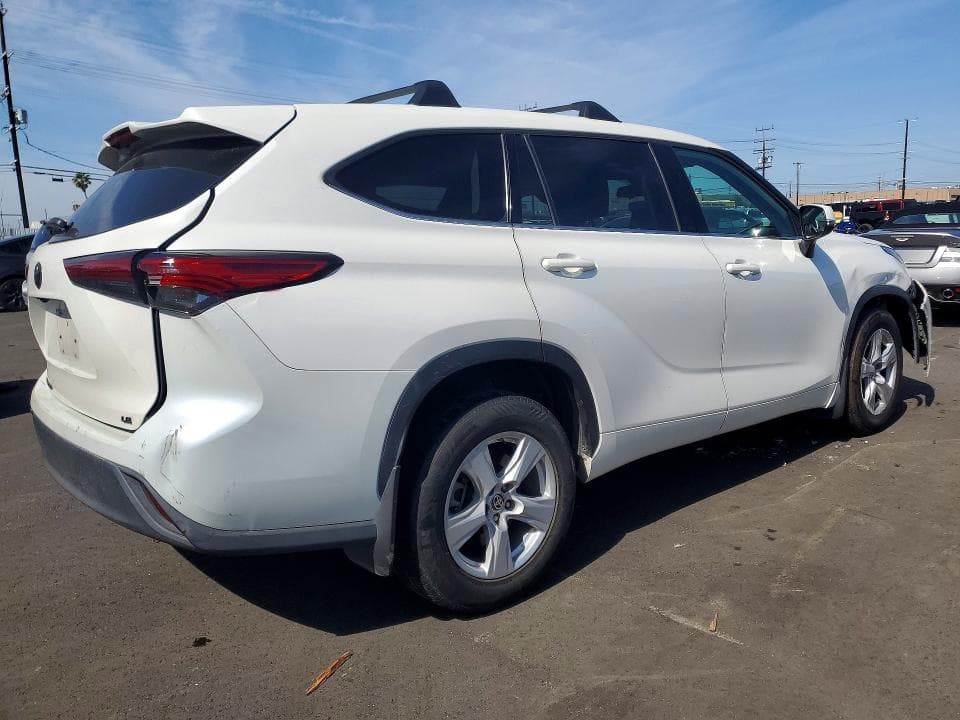 2021 TOYOTA HIGHLANDER L 3