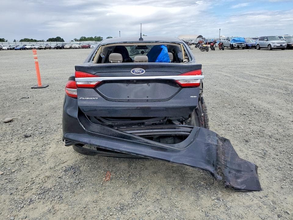 2017 FORD FUSION SE 6