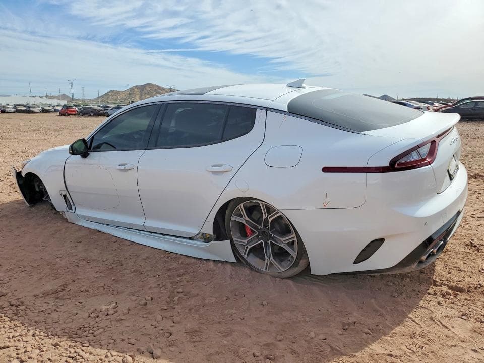 2019 KIA STINGER GT2 2
