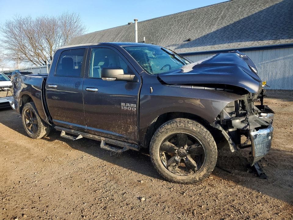 2017 RAM 1500 SLT 4