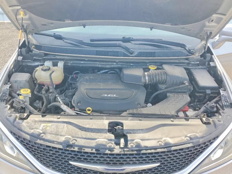 2017 CHRYSLER PACIFICA TOURING L 12