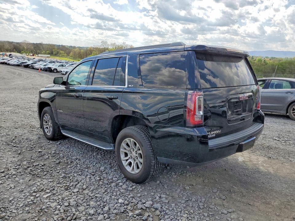 2017 GMC YUKON SLT 2