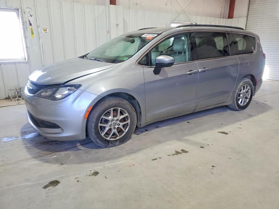 2021 CHRYSLER VOYAGER LXI