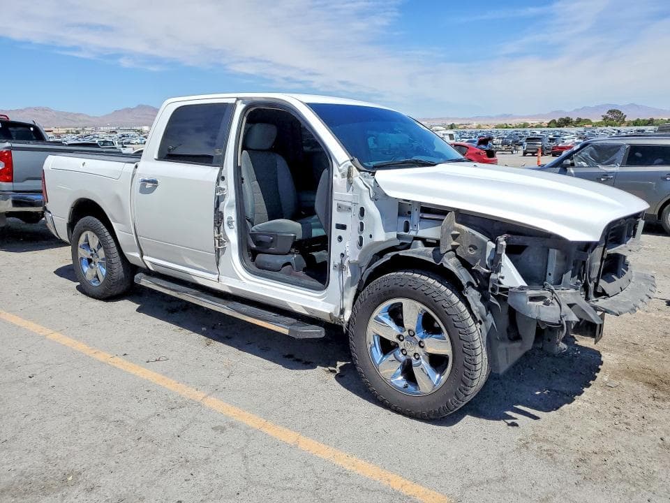 2017 RAM 1500 SLT 4
