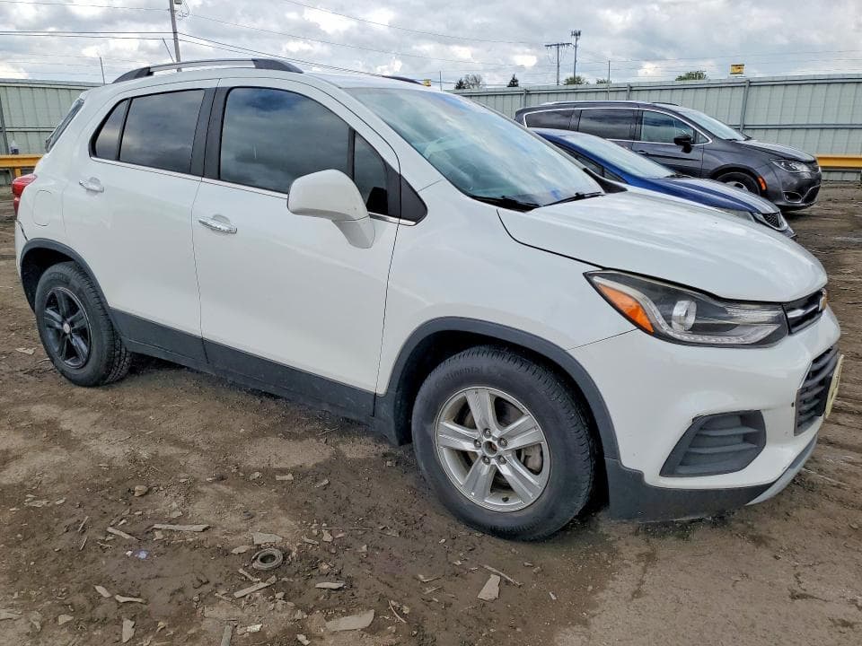 2018 CHEVROLET TRAX 1LT 4