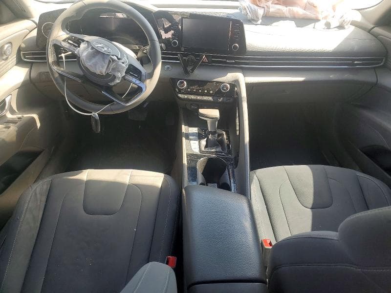 2022 HYUNDAI ELANTRA SEL 8
