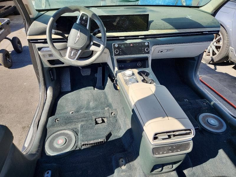 2025 GENESIS GV80 PRESTIGE 8