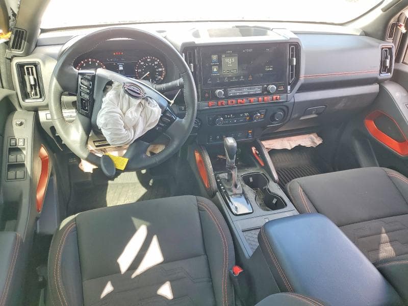 2025 NISSAN FRONTIER PRO-4X 8