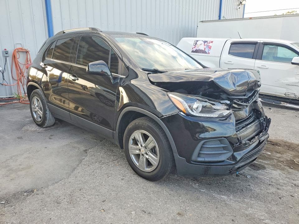 2020 CHEVROLET TRAX 1LT 4