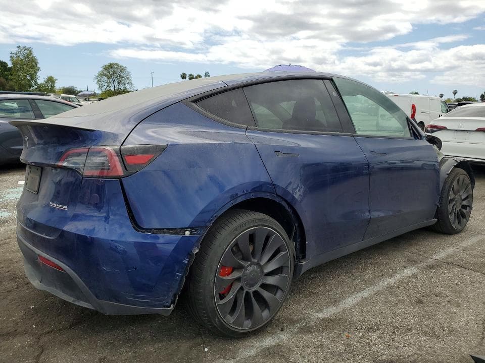 2023 TESLA MODEL Y 3