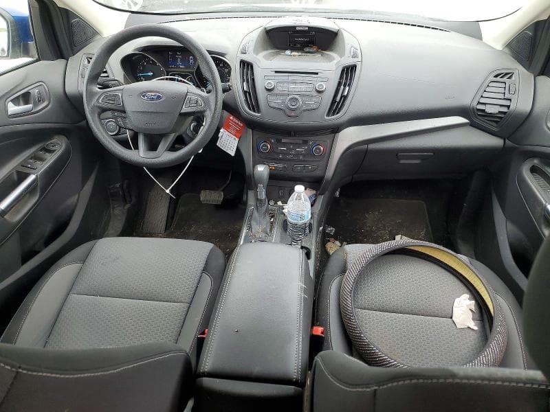 2017 FORD ESCAPE SE 8