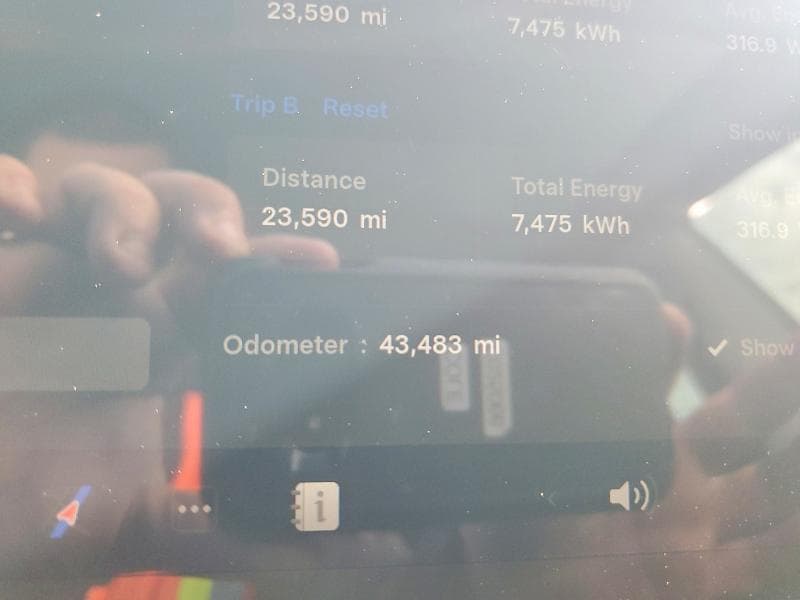 2023 TESLA MODEL 3 9