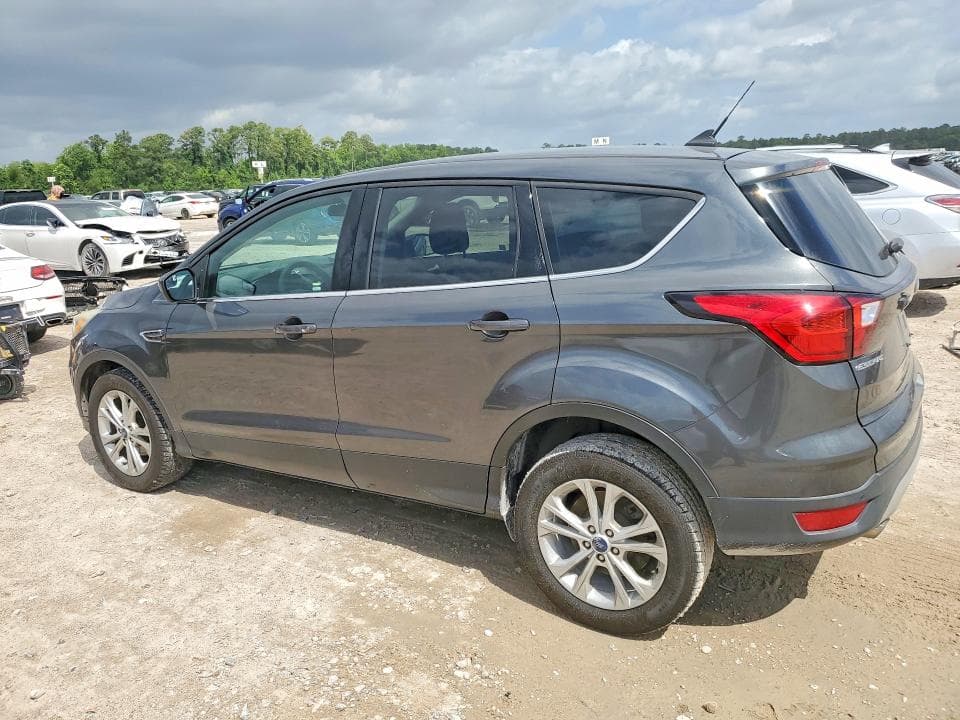 2019 FORD ESCAPE SE 2