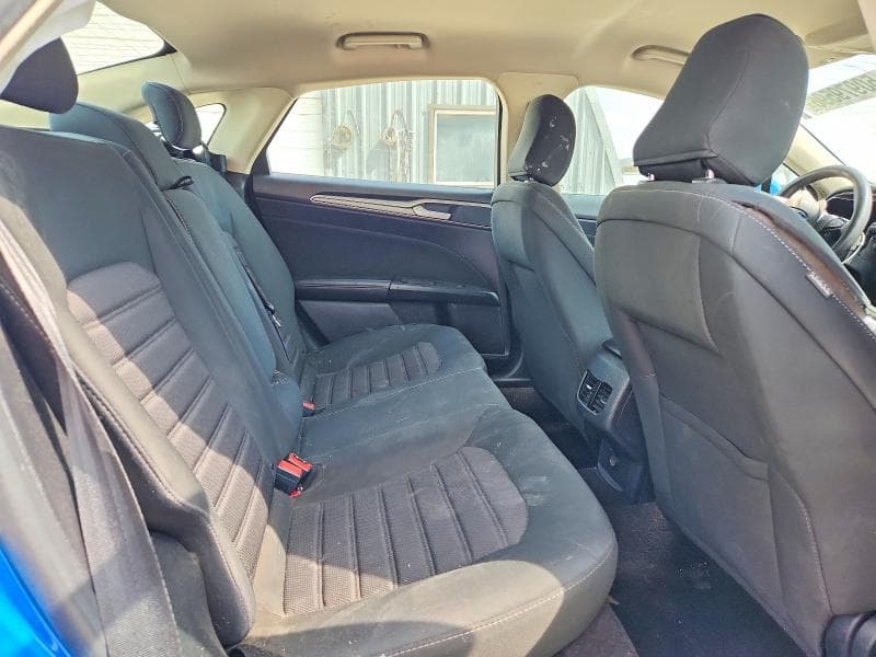 2020 FORD FUSION SE 10