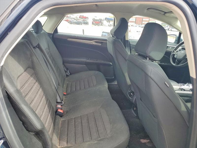 2020 FORD FUSION SE 10
