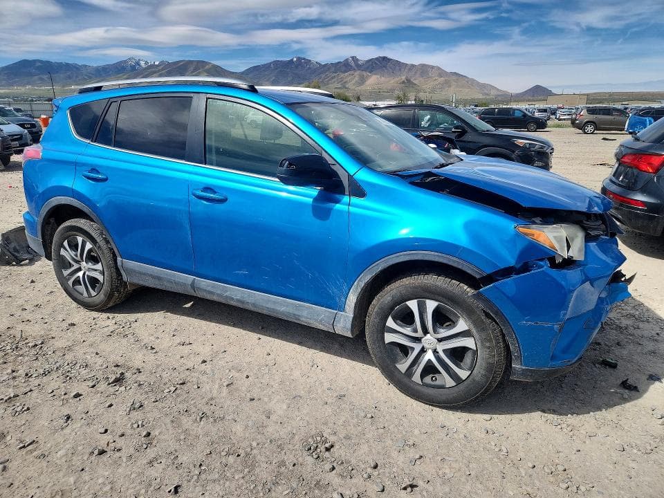 2017 TOYOTA RAV4 LE 4