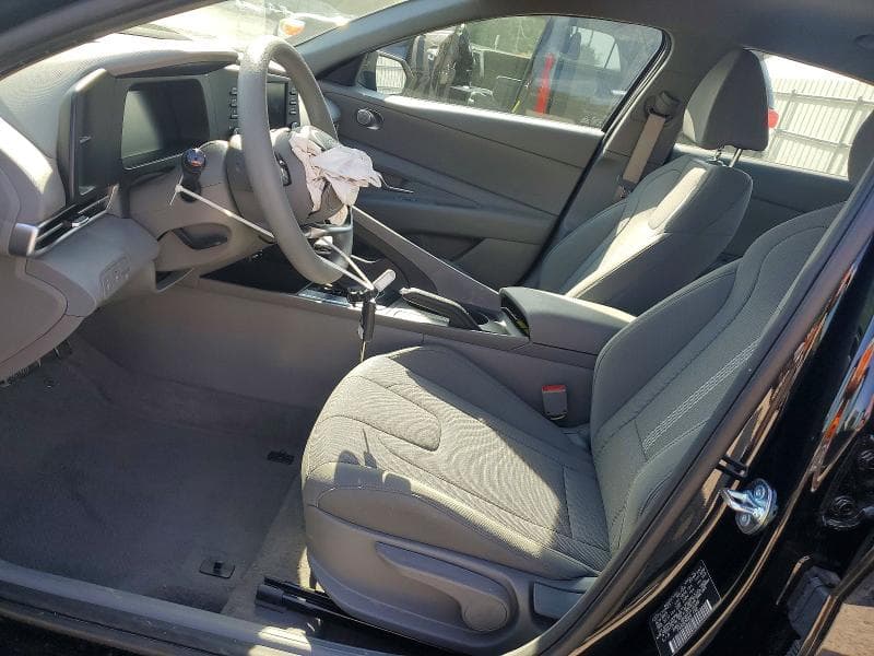 2026 HYUNDAI ELANTRA SE 7