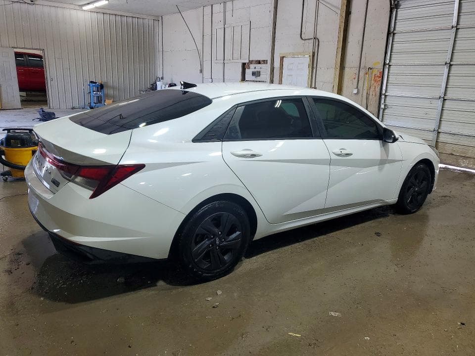 2021 HYUNDAI ELANTRA SEL 3