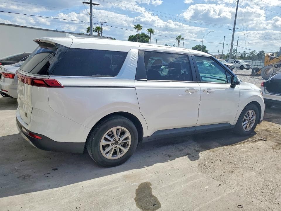 2023 KIA CARNIVAL LX 3