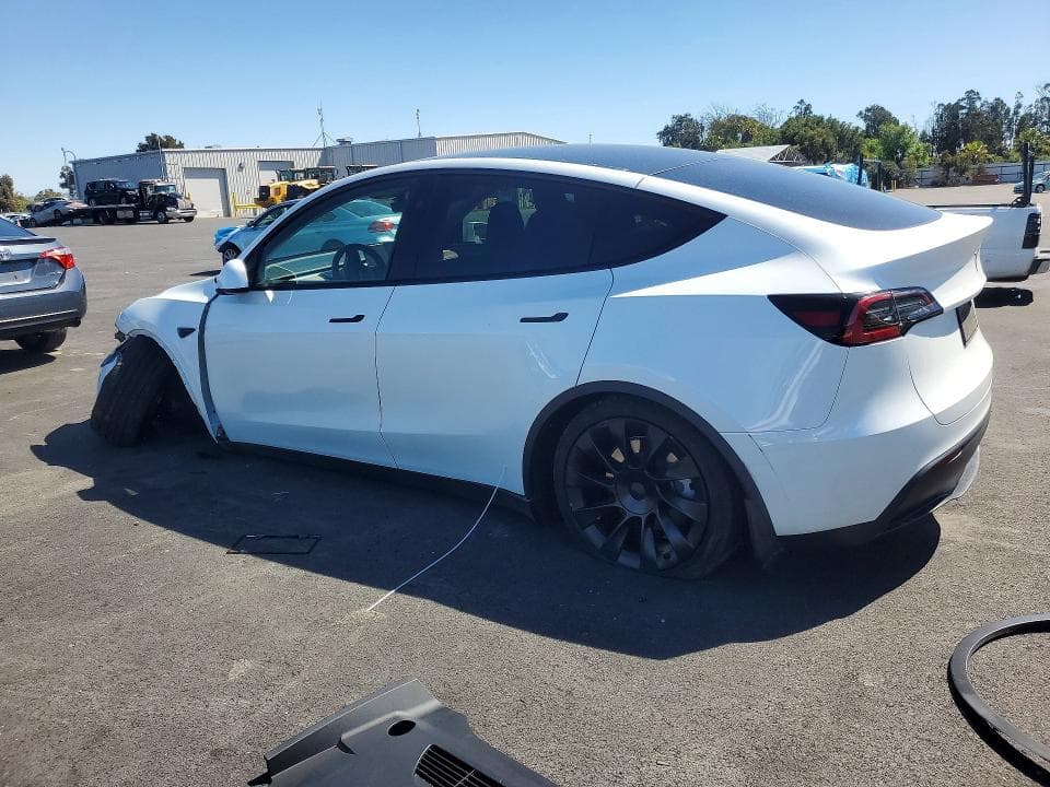 2023 TESLA MODEL Y 2